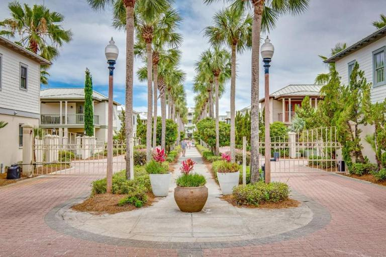 Seaside Beach Vacation Rentals