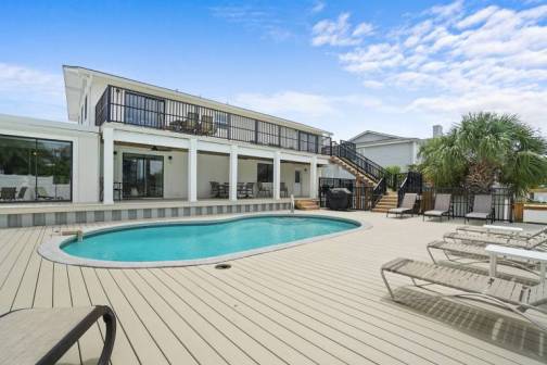 Destin Beach House - Happy Harbor House - Waterfront Beach House Rental