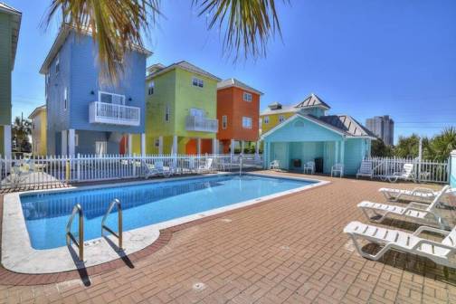 Summer Towne Cottages - Panama City Beach - Panhandle Getaways