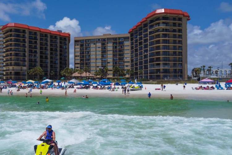 Summerhouse beach rentals